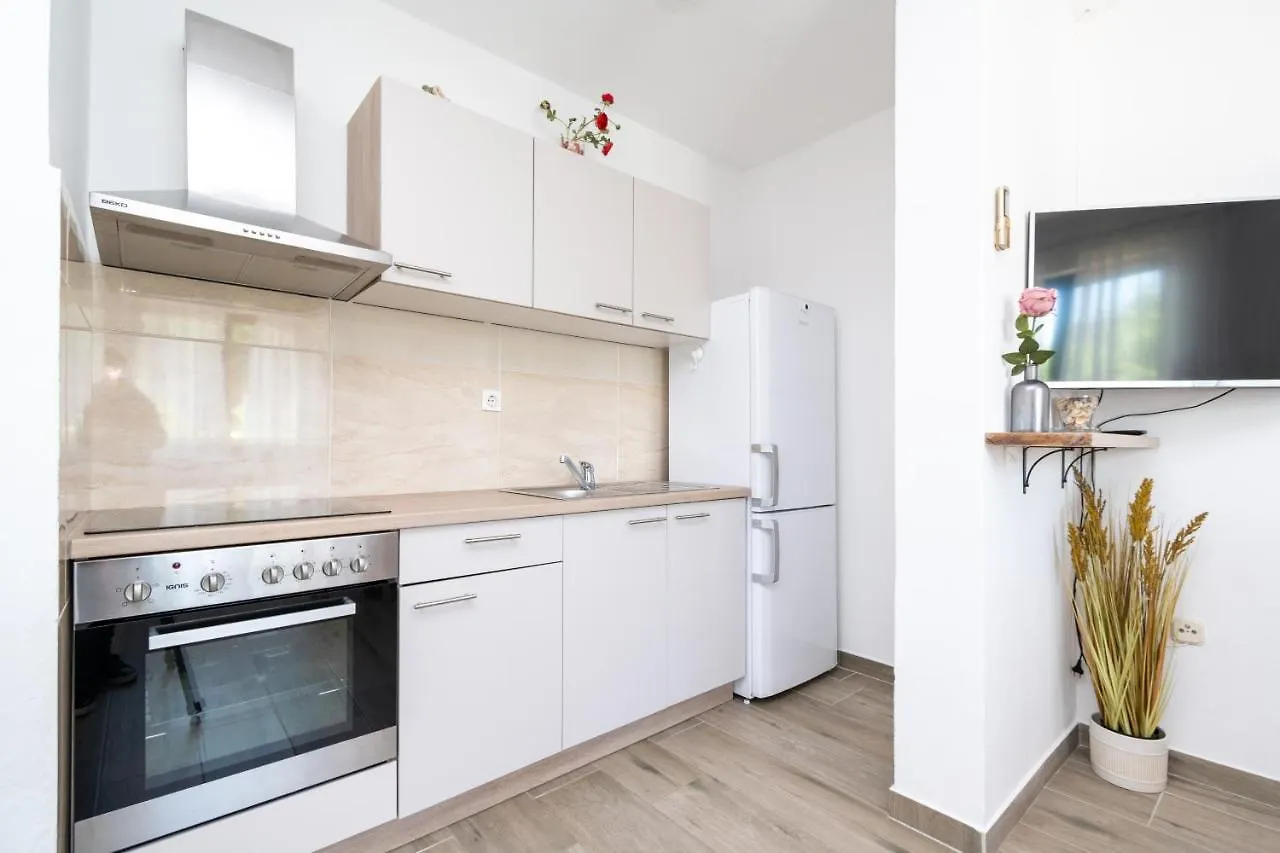 Apartments By The Sea Tkon, Pasman - 6262 Tkon