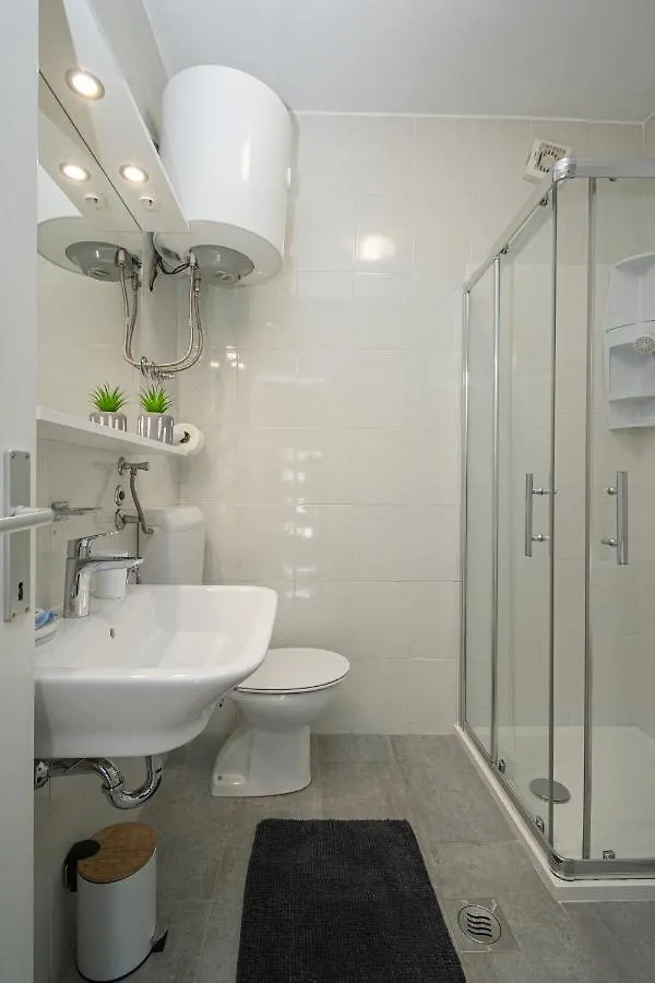 Apartments By The Sea Tkon, Pasman - 6262
