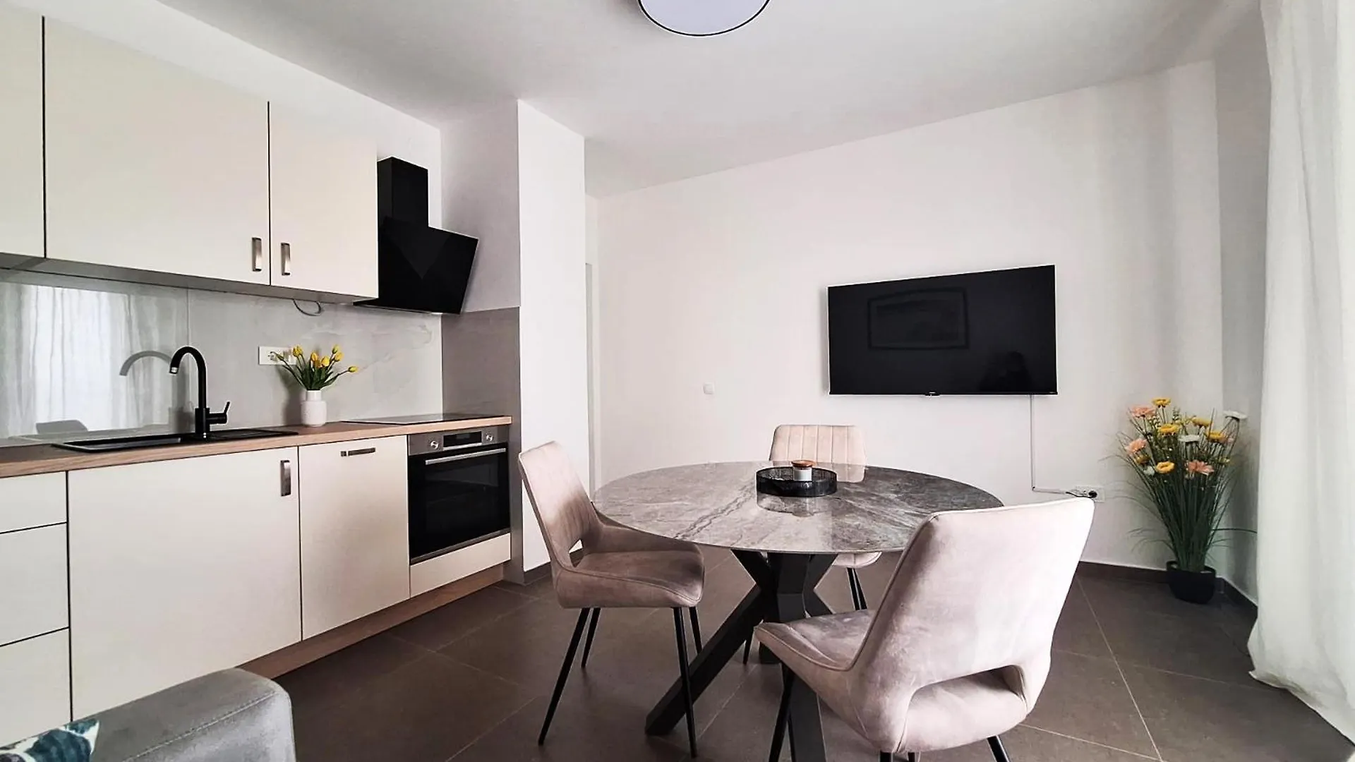 Apartments By The Sea Tkon, Pasman - 6262 0*, Tkon Croatia